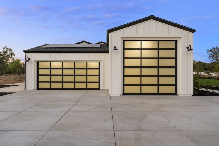 Oct-04 3340 Old Orchard Ln-89