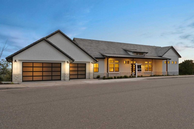 668c7f7a41b1f819f042de27